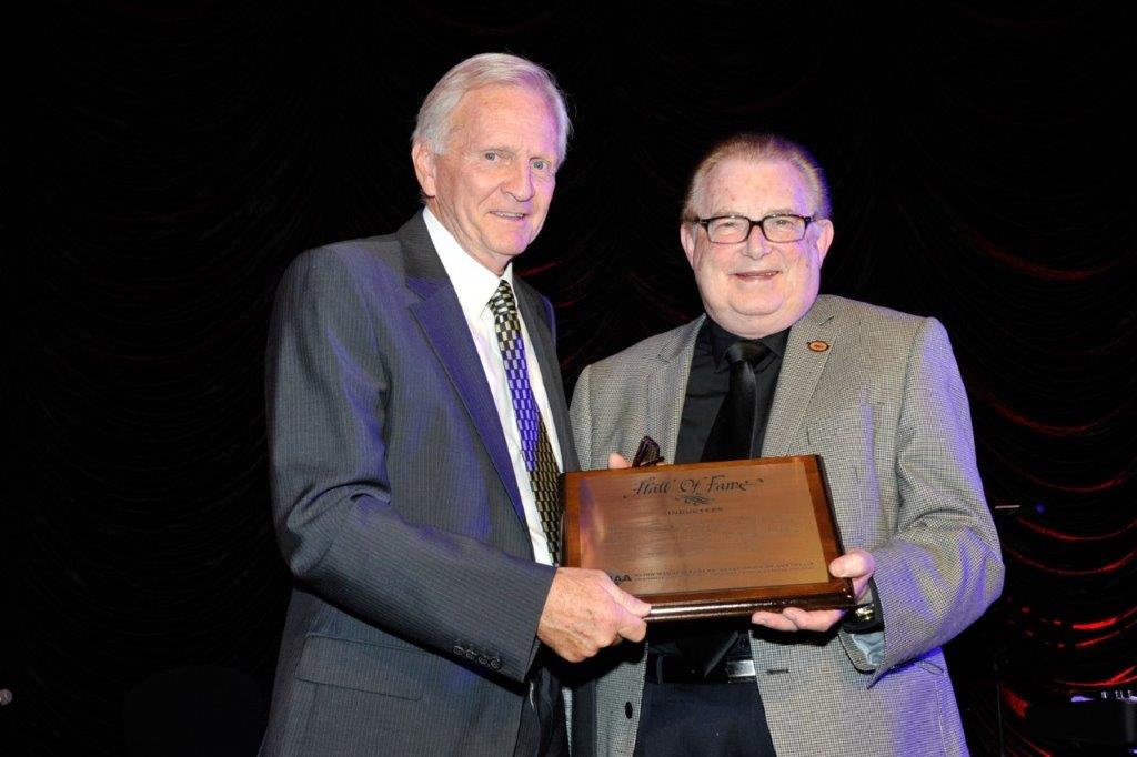 image-1972410-Robert-Bailey-accepting-plaque.jpg